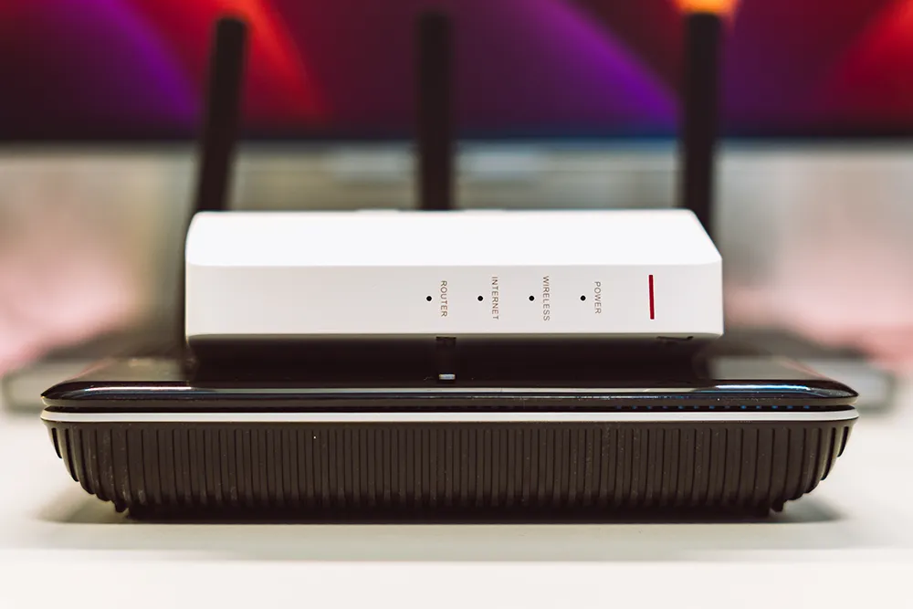 BUFFALO WSR3600BE4P と TP-Link A10 とのサイズ比較