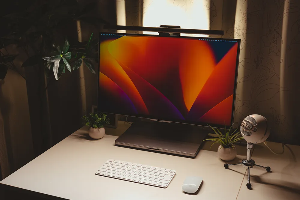 Benq Screenbar Halo 2 の光は柔らかく目に優しい