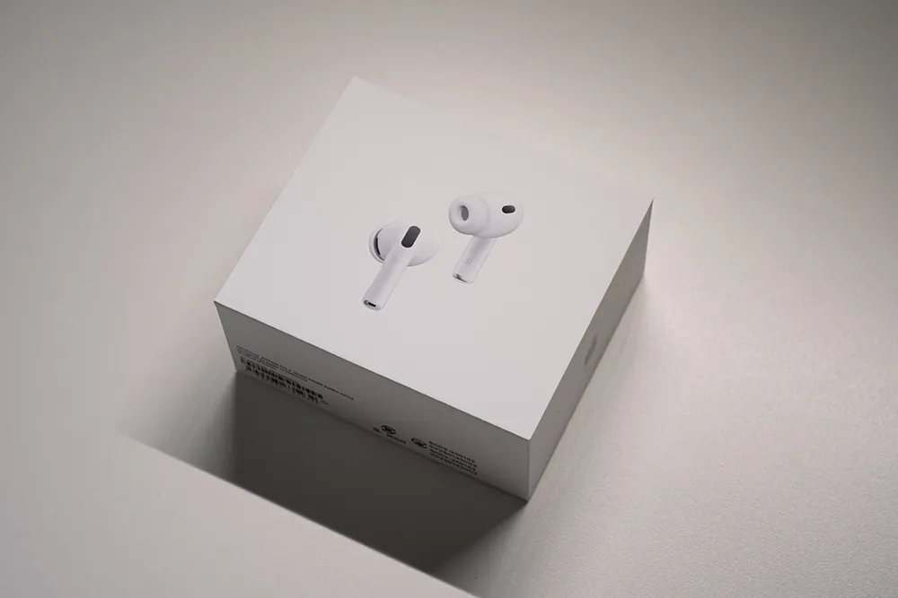 AirPods Pro 3 の化粧箱