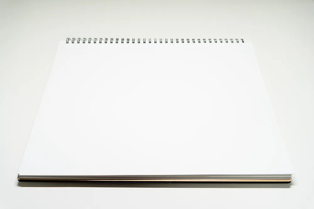 「ニーモシネ 特殊無地 <A4>」を開いたところ